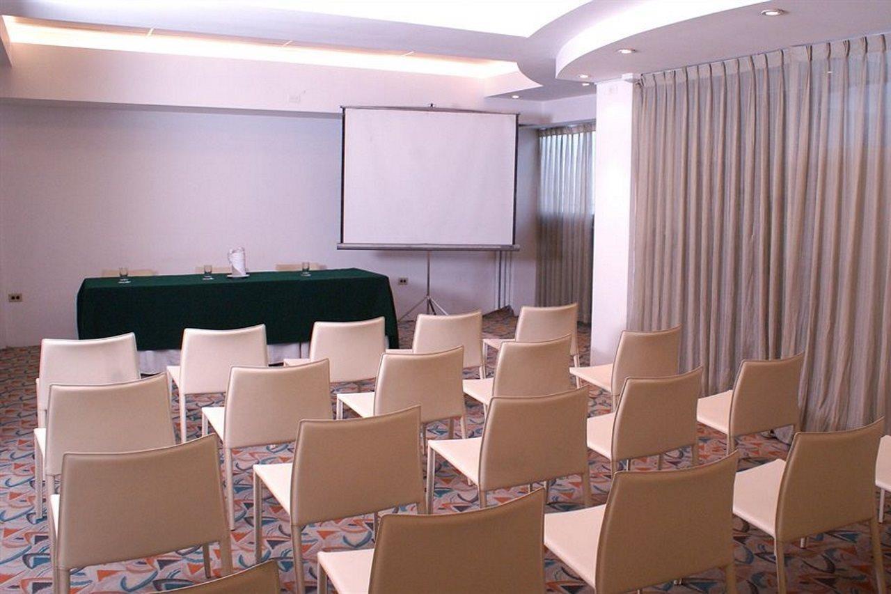 Sonesta Hotel 4*